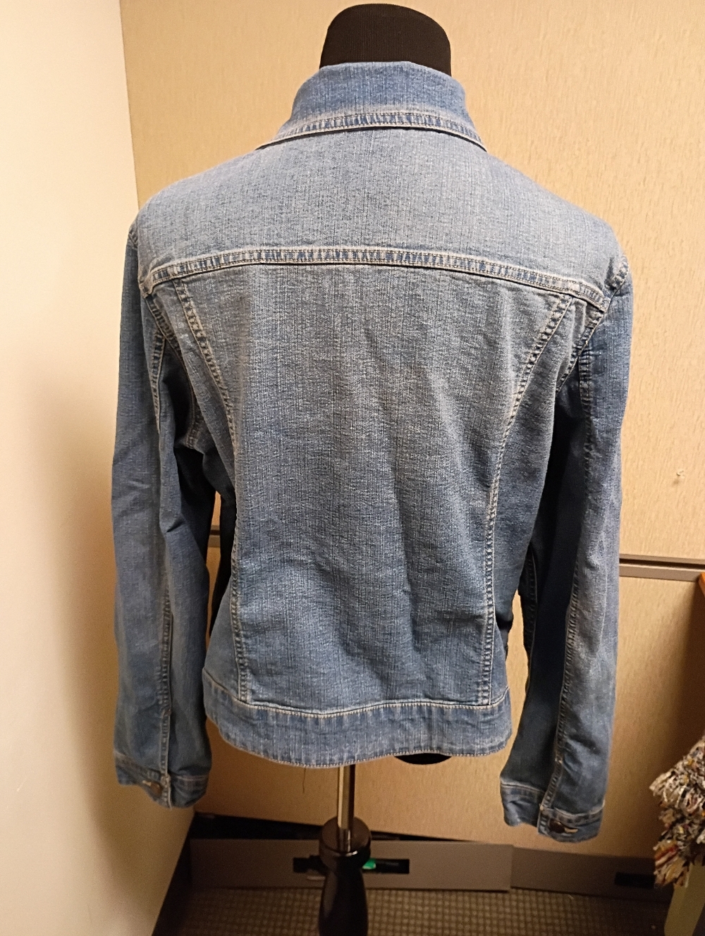 C4 Faded Glory Women's Jean Jacket Size XL - Picture 8 of 8
